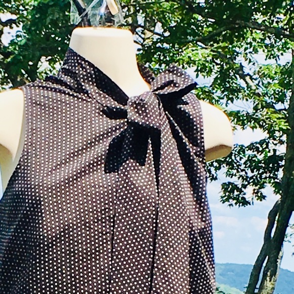 ♥️Great Versatile Tie Neck Top size L (168) - Picture 3 of 5